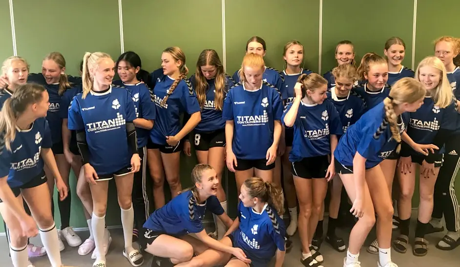 Rudersdal Haandbold Under 15s Kit