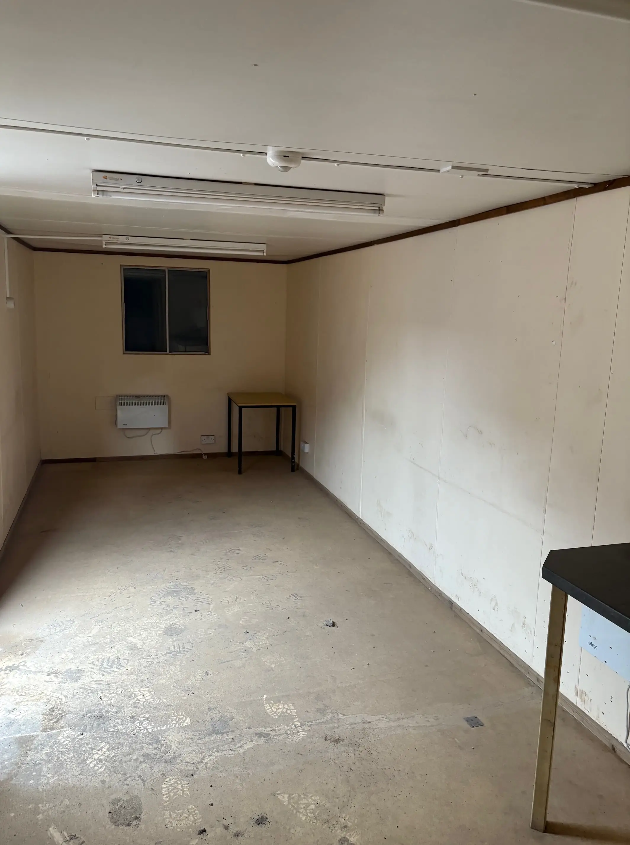 Converted 32ft Canteen Container
