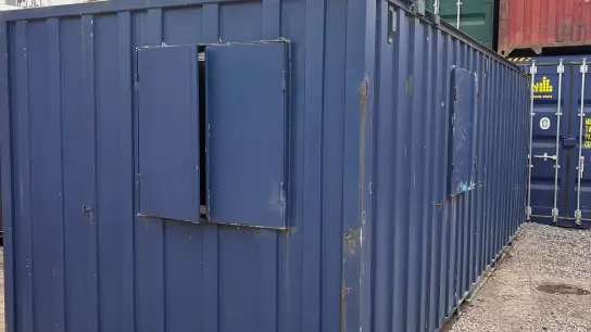 Ex hire fleet 9 x 24ft office with lifting eyes