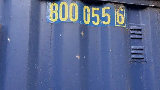 ex hire fleet 20ft Canteen used condition. Lifting eyes rather than corner castings