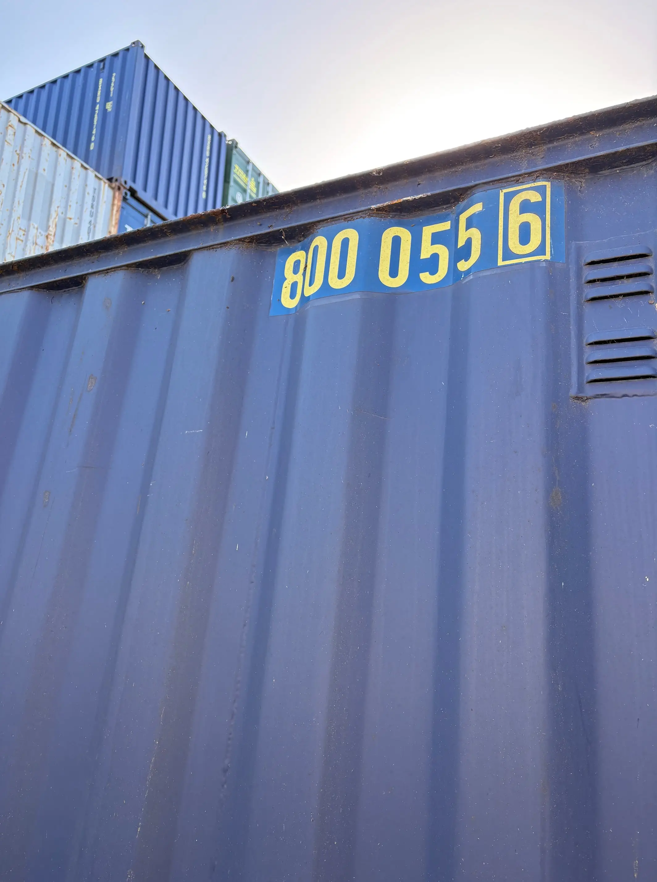 ex hire fleet 20ft Canteen used condition. Lifting eyes rather than corner castings