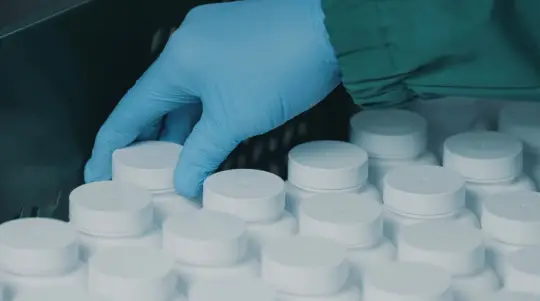 Pharmaceutical cold chain storage for temperature-sensitive medicines and therapies