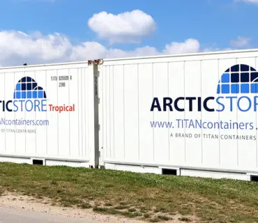 refrigerated-containers_refrigerated-container-vs-trailer-rental-mobile